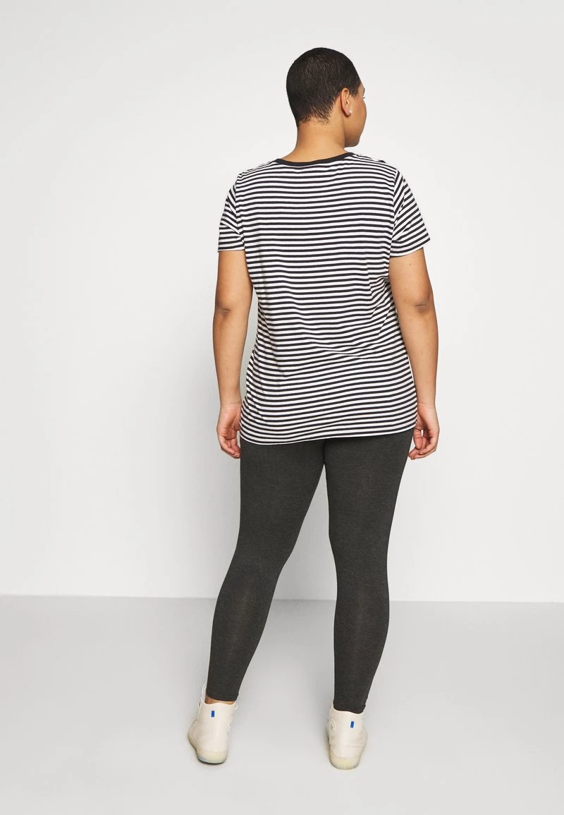 Levi's® Plus PERFECT CREW T Shirt Print Raita Caviar Damen 5 Levi's® Plus PERFECT CREW T Shirt Print Raita Caviar Damen - Image 3