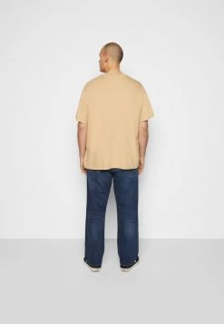 Levi's® Plus Herren BIG GRAPHIC TEE T Shirt Print Beige/sand -Günstiges L'Oréal Paris Geschäft 0eed85f09eae48e4a01071cdea0ff6da