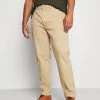 Levi's® Plus Herren CHINO PLUS Chino Beige/sand 2 Levi's® Plus Herren CHINO PLUS Chino Beige/sand -Günstiges L'Oréal Paris Geschäft 0eedf9859a7f4d6eb1630063ebc122bd