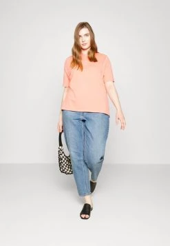 Levi's® Plus Damen MOM Jeans Relaxed Fit Medium Indigo Worn In