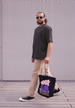 Levi's® Plus BIG GRAPHIC TEE T Shirt Basic Big 501 Reasons Caviar Herren