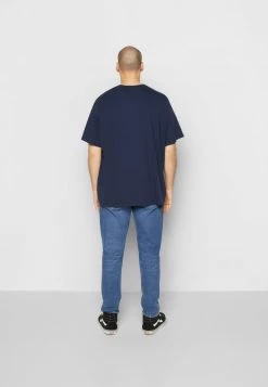 Levi's® Plus Herren BIG GRAPHIC TEE T Shirt Print Dress Blues -Günstiges L'Oréal Paris Geschäft dda210aeedc24c47bf583d3188826e73