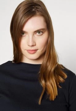 Levi's® Plus Damen HIGH WAISTED MOM Jeans Relaxed Fit Medium Indigo Worn In -Günstiges L'Oréal Paris Geschäft f60ad97a3ad6448bbd5e3e22d210e300